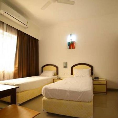 Hotel Captain Fisher Kochi Extérieur photo