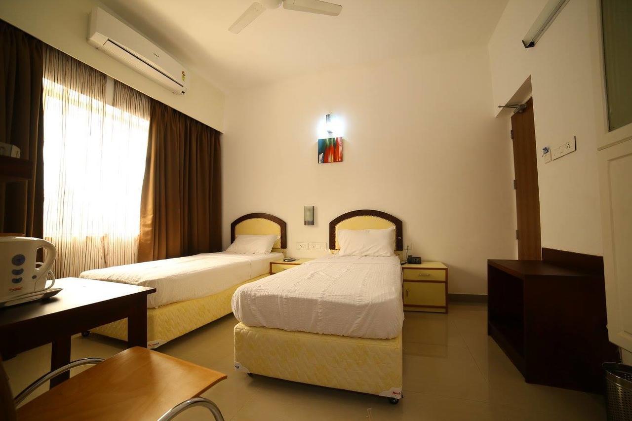 Hotel Captain Fisher Kochi Extérieur photo